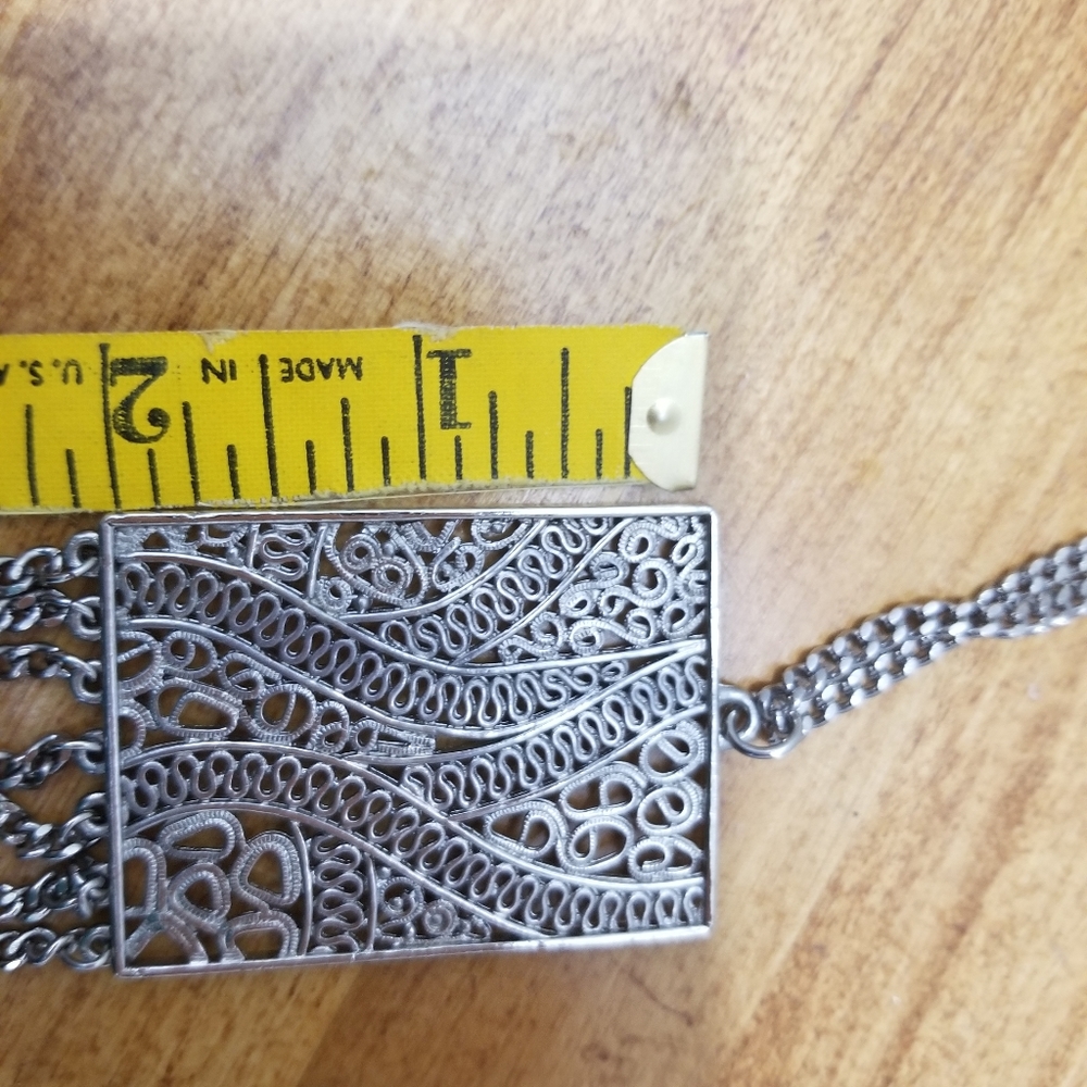 Beautiful Silvertone Statement Necklace Unbranded - image 4